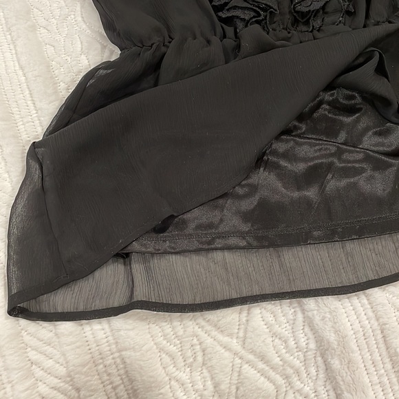 H&M black ruffle top - Picture 4 of 6